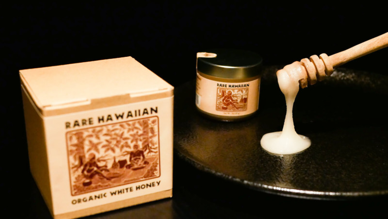 ハワイの定番 幻の白いはちみつ「ホワイトハニー」