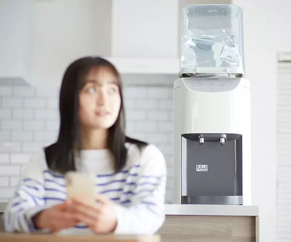 サーバー型ディスペンサーのある生活の写真